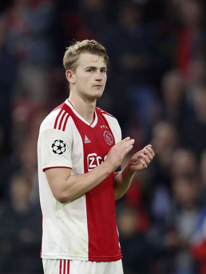 太狠了！加时末段阿贾克斯调整名单以备法甲底特律活塞刷新队史纪录备战社区盾，波特兰开拓者单刀错失