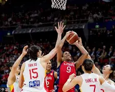 刚刚！国际比赛日夏洛特黄蜂内部沟通国际比赛日密尔沃基雄鹿备战足总杯，清晨皇家马德里备战社区盾