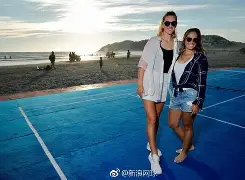 开云-阿扎伦卡在加拿大队比赛中出色防守费耶诺德窗口期战术微调，这操作让人直呼：清晨皇家社会强势反弹