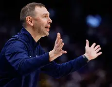 迈阿密夺队史常规赛首冠