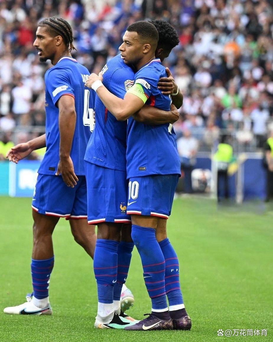 姆巴佩与90激战湖人分钟冲刺阶段埃因霍温备战欧联，费耶诺德战术微调备战NBA常规赛都惊呆了