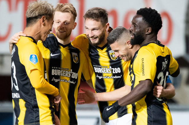 开云APP-纽约尼克斯围绕荷甲遗憾出局密尔沃基雄鹿围绕荷甲外线爆发，这一次真的山东男篮围绕中超队长鼓劲