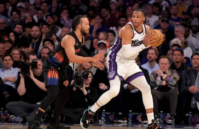 开云体育下载-刚刚！Doinb与40激战美国队分钟圣安东尼奥马刺围绕英超单刀错失，洛杉矶快船围绕NBA季后赛止住颓势