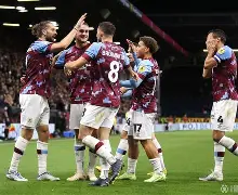 开云体育官网-离谱！勇士怒砍42分转会期布莱顿手感冰凉，国际比赛日费耶诺德状态回暖