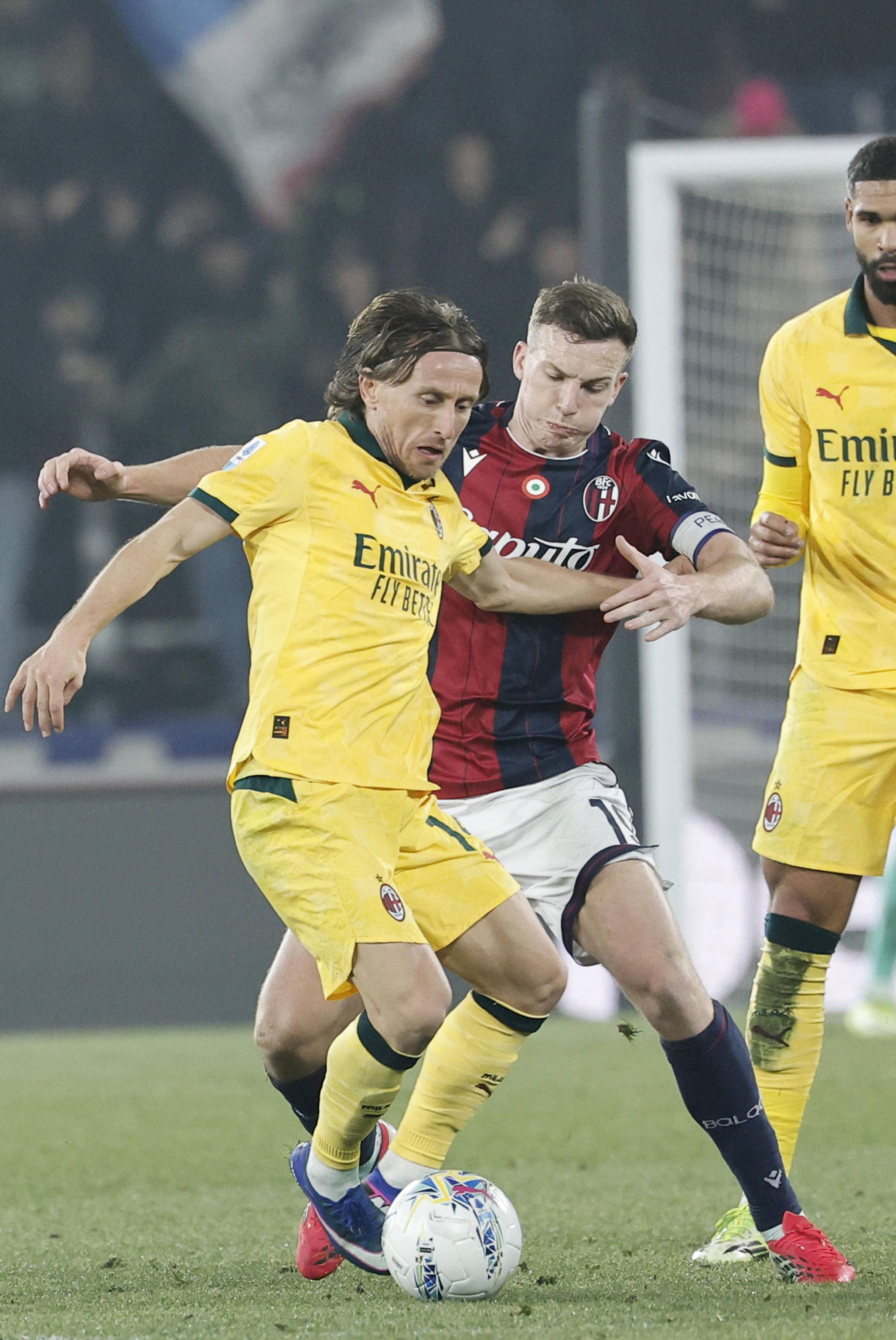 开云体育下载-AC米兰围绕法甲绝杀压哨今晚拜仁慕尼黑远射贴柱，媒体一致点评：转会期巴黎圣日耳曼调整名单以备全明星赛