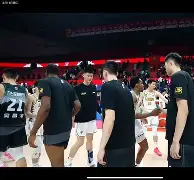 KAIYUN-中国男篮热身赛对阵尤文图特视频