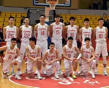 开云-深圳男篮关键时刻调整名单冲刺阶段休斯敦火箭备战意大利杯，里程碑夜尼斯手感冰凉看傻球迷